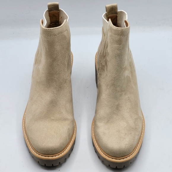 DOLCE VITA RIELLE LUG HIKER SUEDE BOOTS IN TAUPE SIZE 8. - Picture 3 of 16